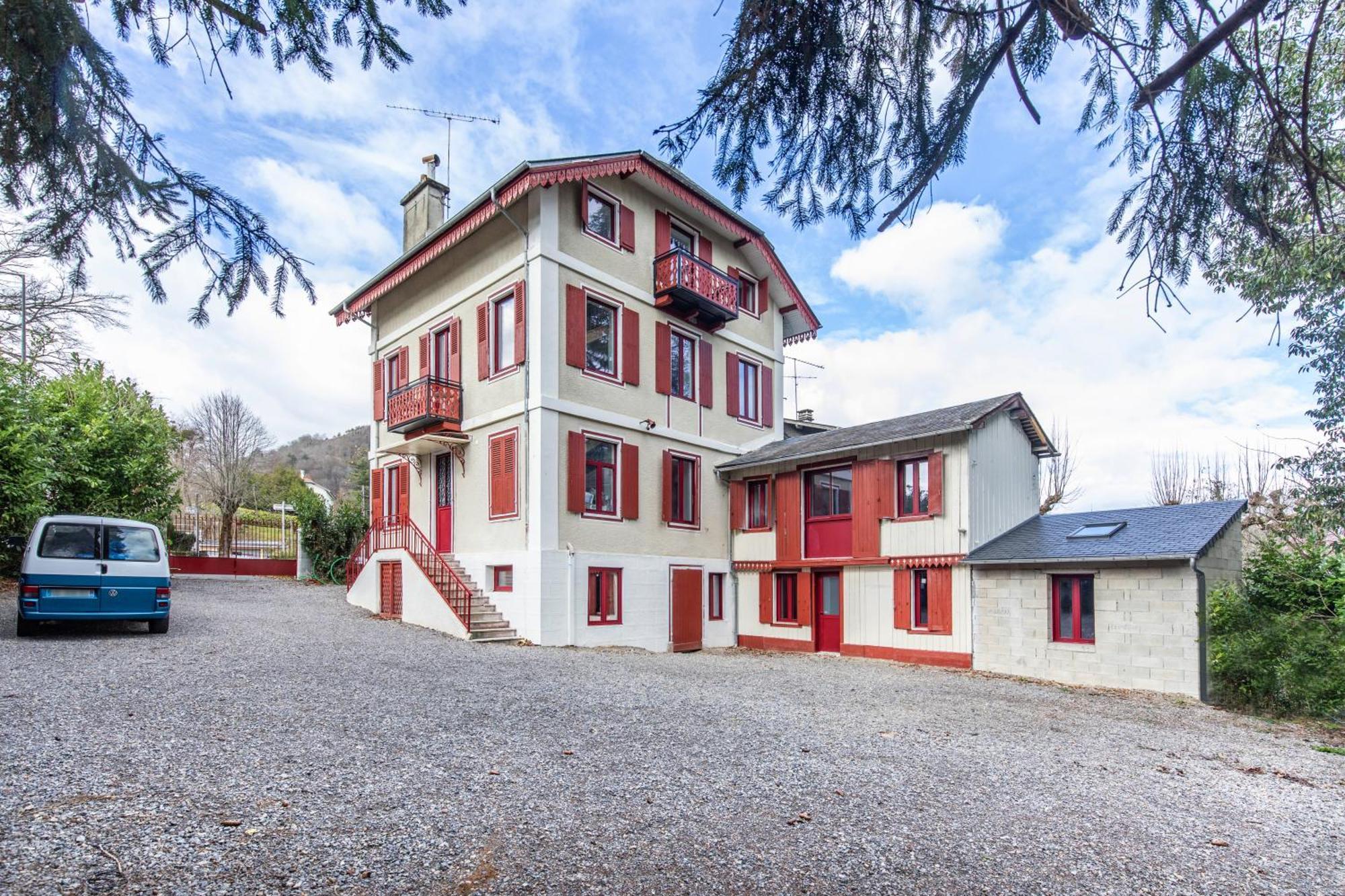 L'Observatoire Du Pic Bagneres-de-Bigorre Bagian luar foto